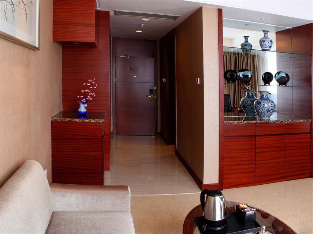 Dalian Furong International Hotel Екстер'єр фото